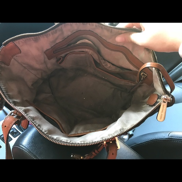 Michael Kors purse - Picture 3 of 3